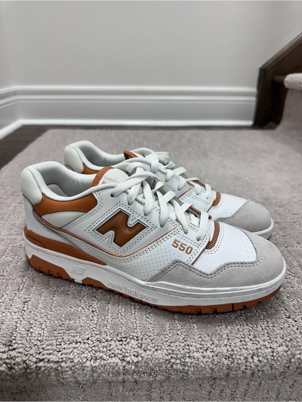 New Balance Menโs 550 Sneakers in White and Tan